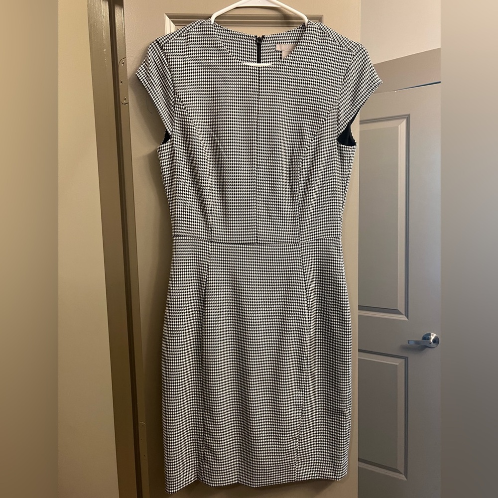 H&M gingham business causal dress